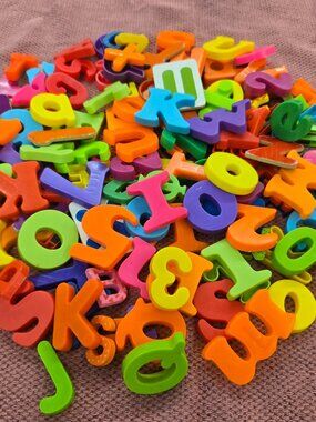 mixed lot magnetic alphabet & numbers